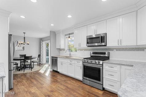 1049 Laural Lane Malta NY 12020