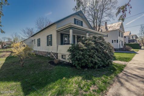 38 1ST Avenue Broadalbin NY 12025