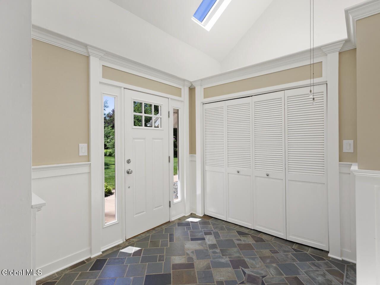1 Lakeview Drive Gansevoort NY 12831