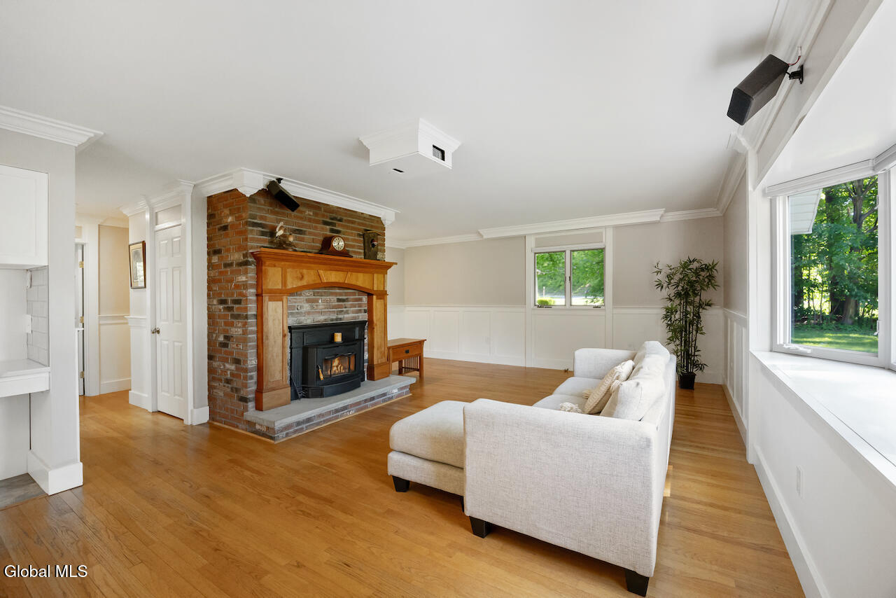 1 Lakeview Drive Gansevoort NY 12831