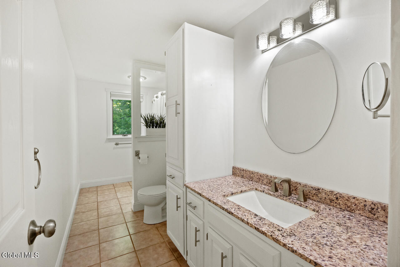 1 Lakeview Drive Gansevoort NY 12831