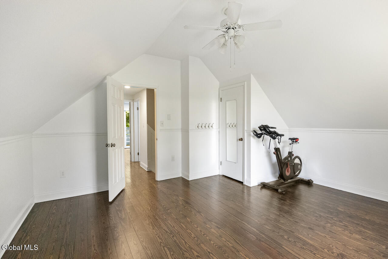 1 Lakeview Drive Gansevoort NY 12831
