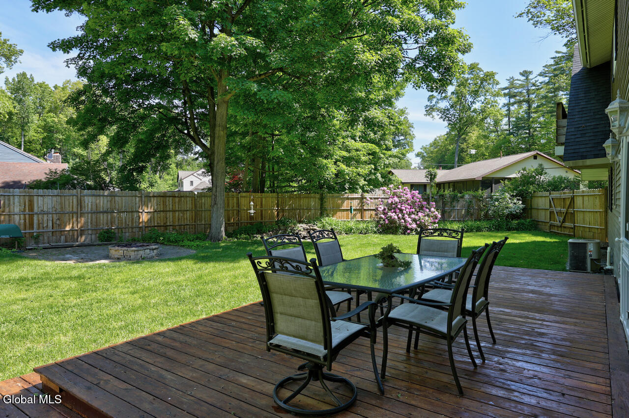 1 Lakeview Drive Gansevoort NY 12831
