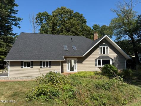 1 Lakeview Drive Gansevoort NY 12831