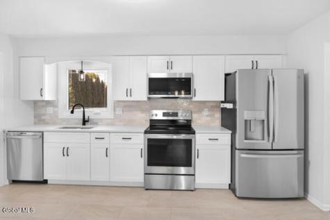 1083 Mckinley Avenue Schenectady NY 12303