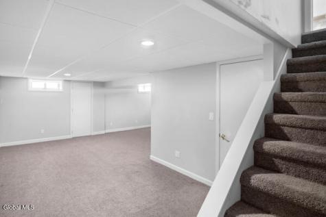 1083 Mckinley Avenue Schenectady NY 12303