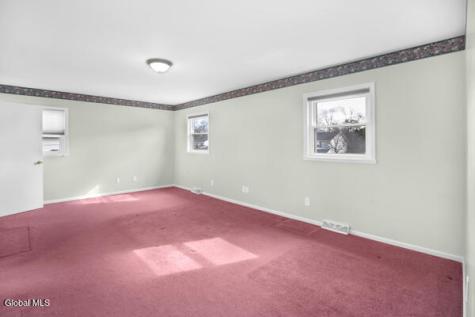 1083 Mckinley Avenue Schenectady NY 12303