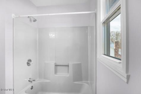 1083 Mckinley Avenue Schenectady NY 12303
