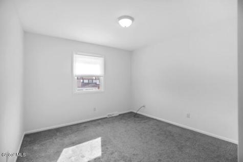 1083 Mckinley Avenue Schenectady NY 12303