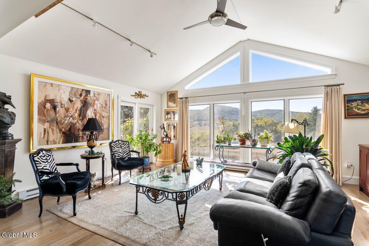 262 Binninger Road Shushan NY 12873