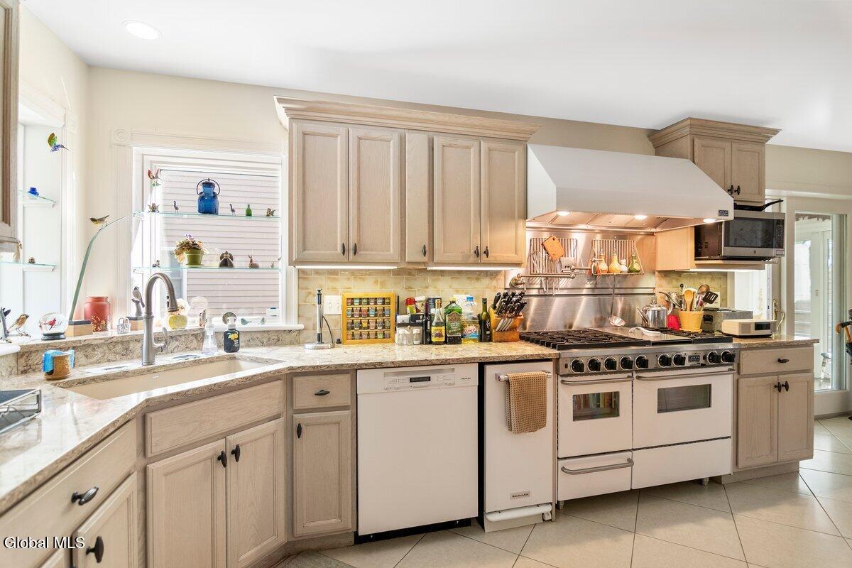 262 Binninger Road Shushan NY 12873
