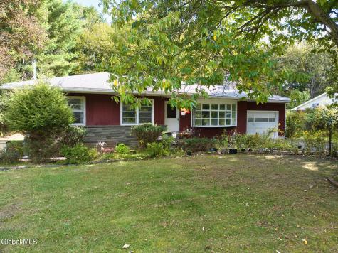38 E Wiggand Drive Glenmont NY 12077