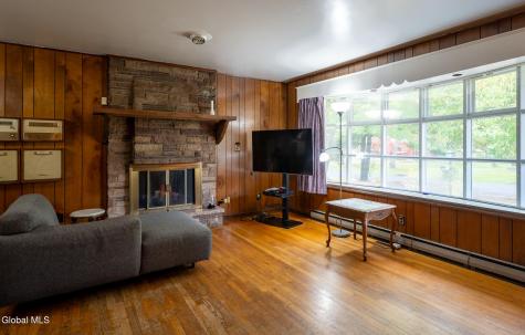 38 E Wiggand Drive Glenmont NY 12077