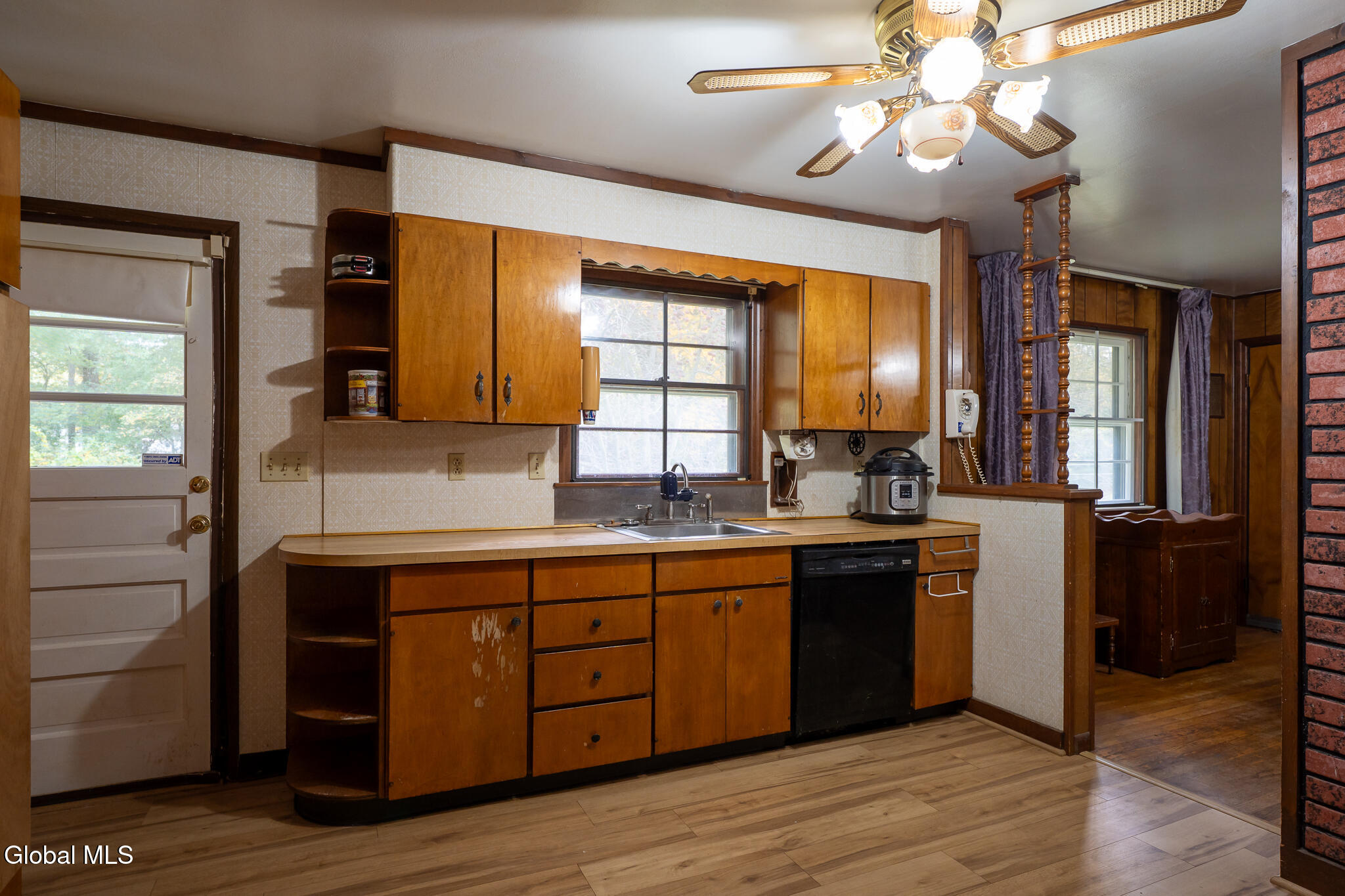 38 E Wiggand Drive Glenmont NY 12077