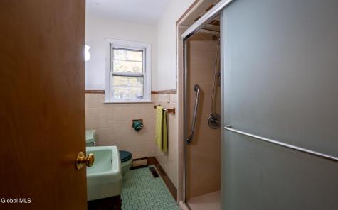 38 E Wiggand Drive Glenmont NY 12077