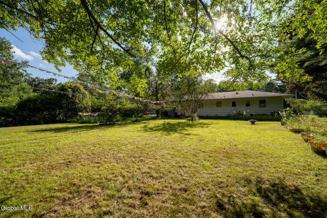 38 E Wiggand Drive Glenmont NY 12077
