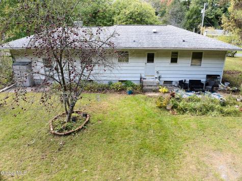 38 E Wiggand Drive Glenmont NY 12077