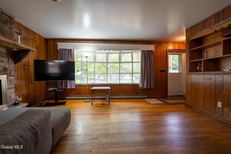 38 E Wiggand Drive Glenmont NY 12077