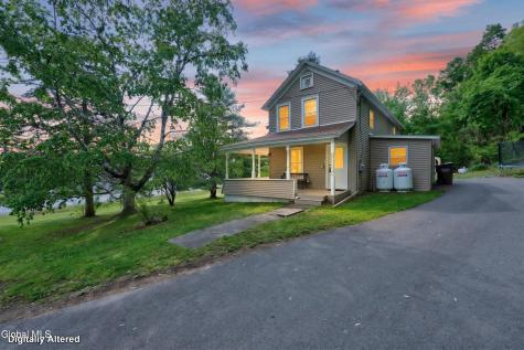 22 Madison Avenue Ravena NY 12143