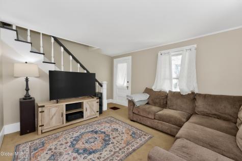 22 Madison Avenue Ravena NY 12143
