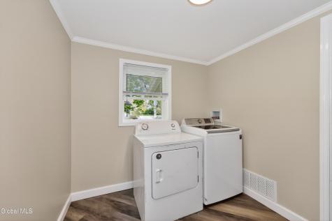 22 Madison Avenue Ravena NY 12143