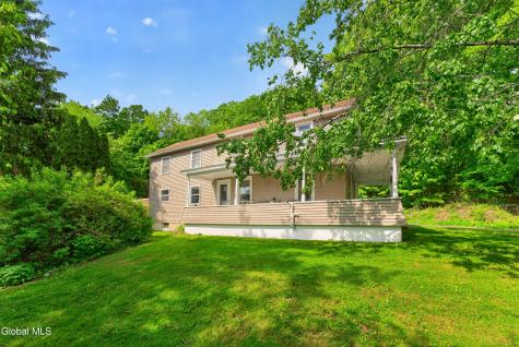 22 Madison Avenue Ravena NY 12143