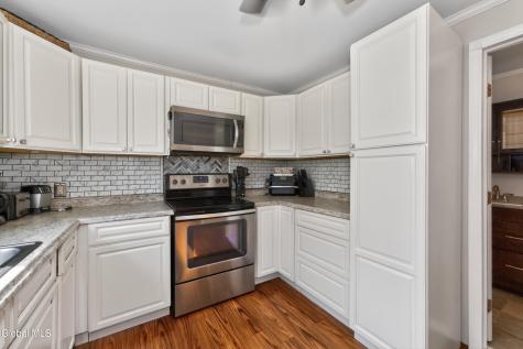 22 Madison Avenue Ravena NY 12143