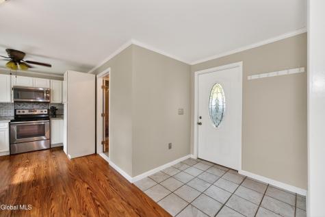22 Madison Avenue Ravena NY 12143