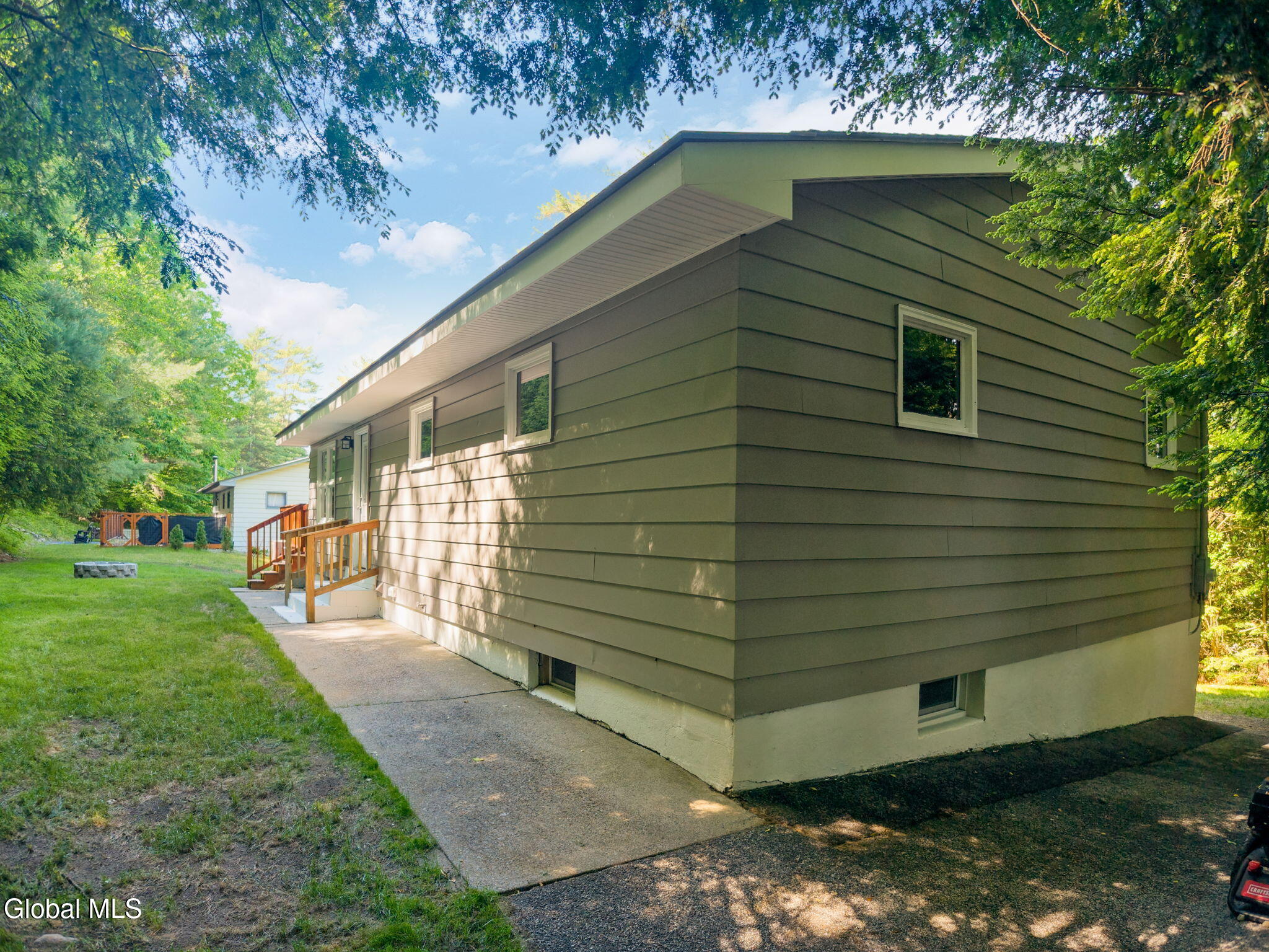 424 Lake Avenue Lake Luzerne NY 12846