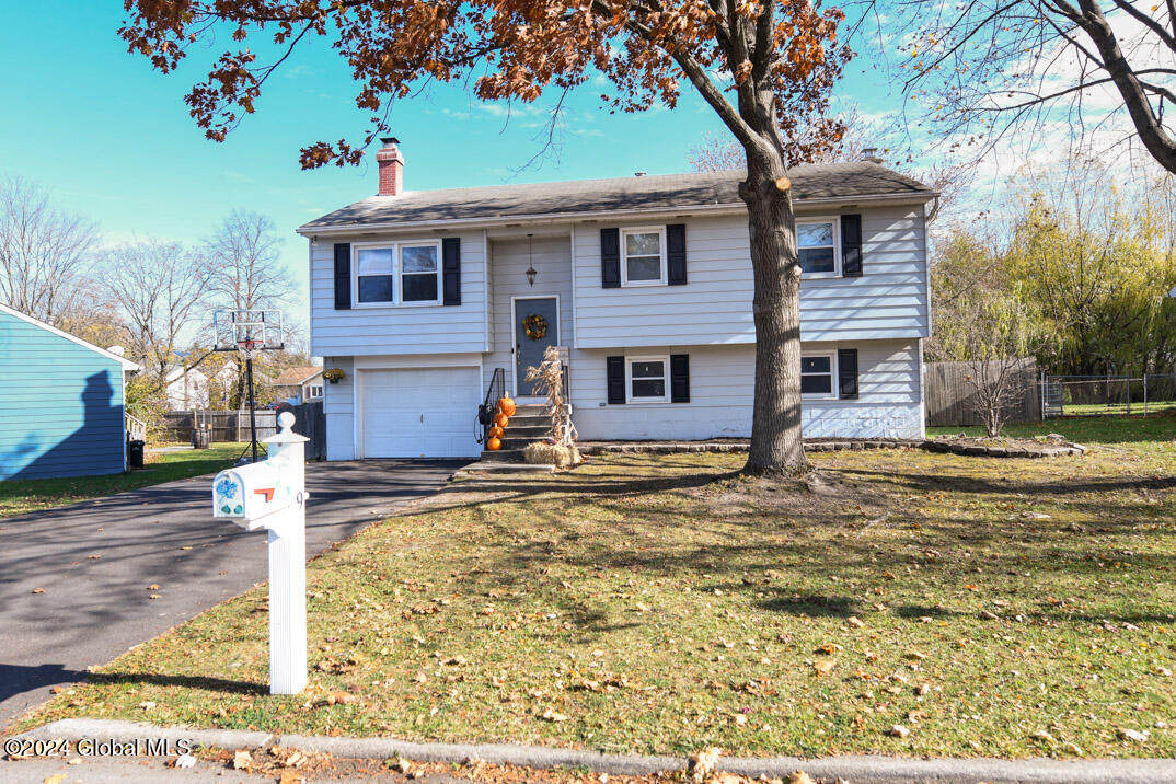 9 Arthur Drive Cohoes NY 12047