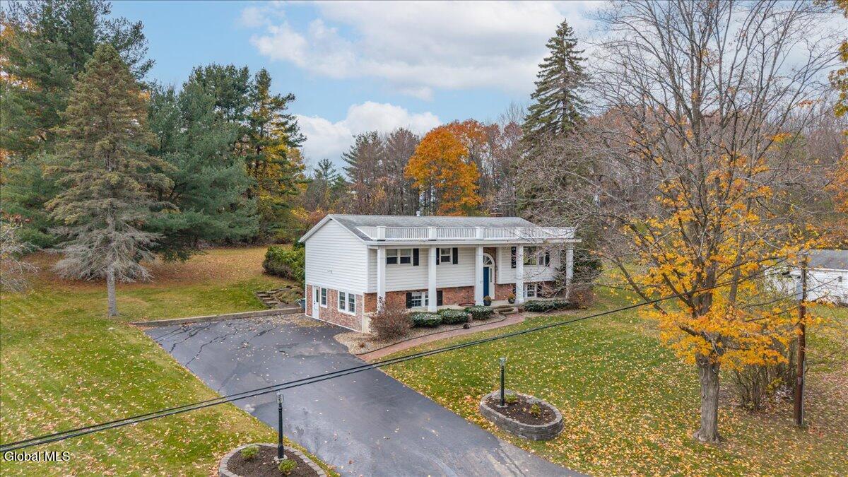 27 Habel Lane Glenville NY 12302