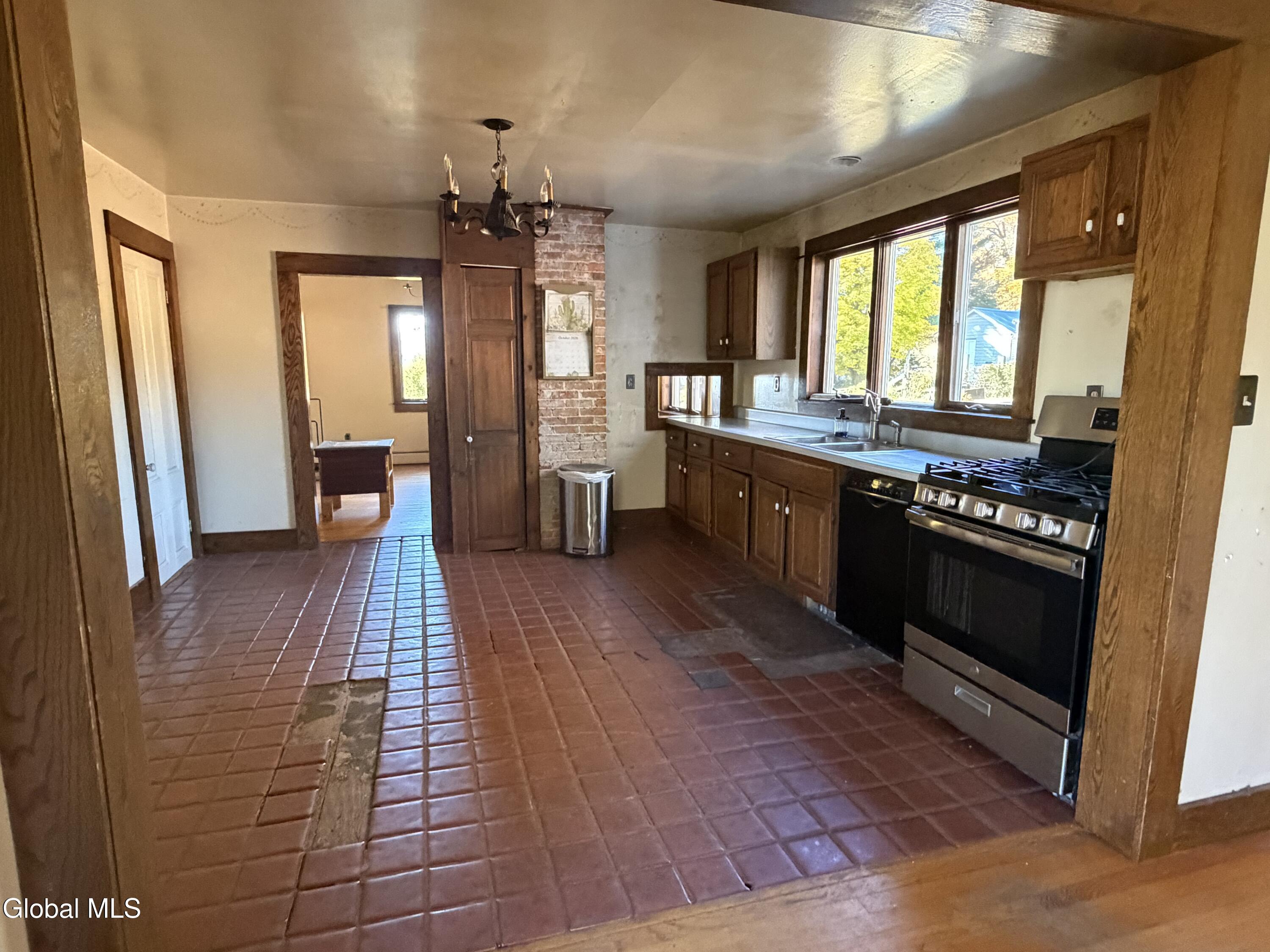 29 Spring Street Port Henry NY 12974