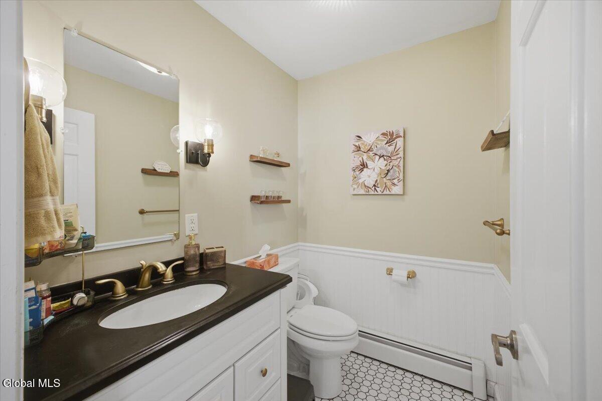 94 Revere Road Queensbury NY 12804