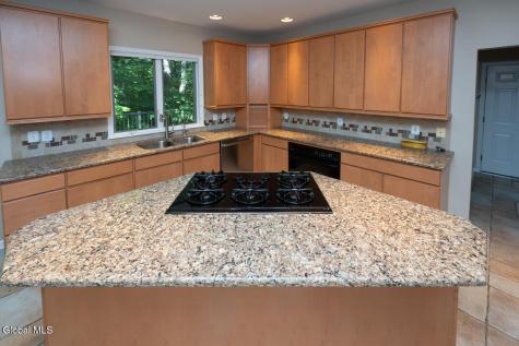 22 E Claremont Drive Voorheesville NY 12186