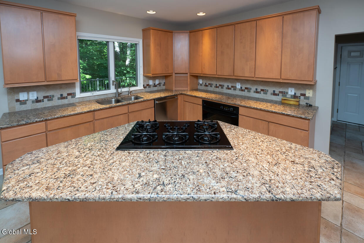 22 E Claremont Drive Voorheesville NY 12186