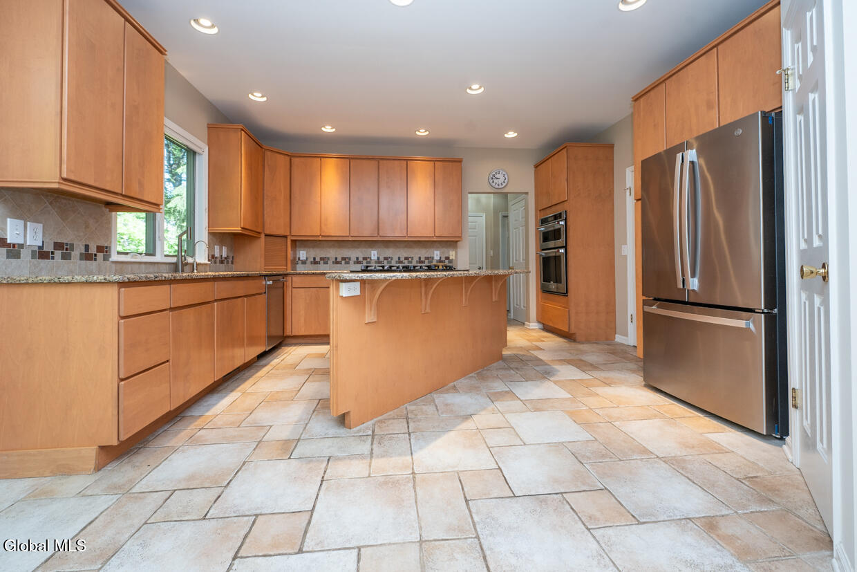 22 E Claremont Drive Voorheesville NY 12186