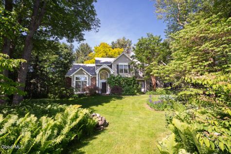 22 E Claremont Drive Voorheesville NY 12186
