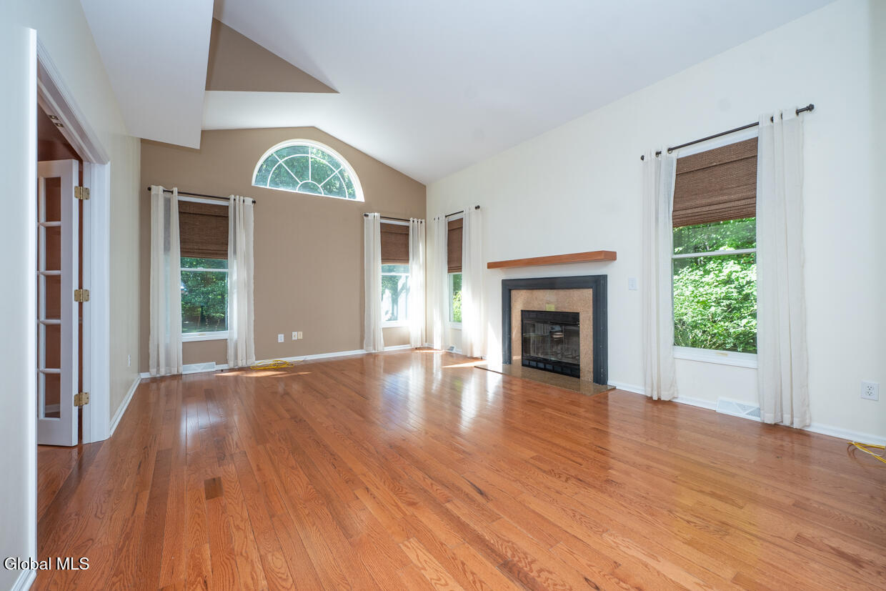 22 E Claremont Drive Voorheesville NY 12186