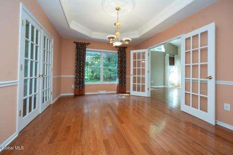 22 E Claremont Drive Voorheesville NY 12186
