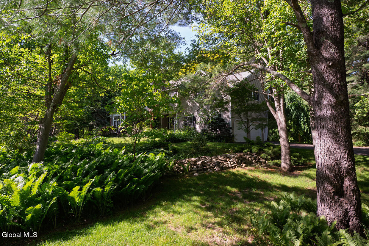 22 E Claremont Drive Voorheesville NY 12186
