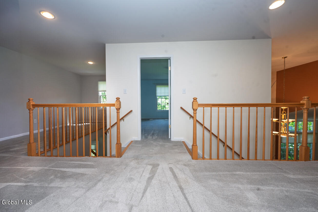 22 E Claremont Drive Voorheesville NY 12186