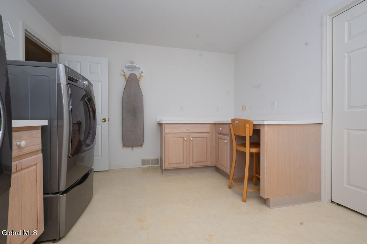 22 E Claremont Drive Voorheesville NY 12186