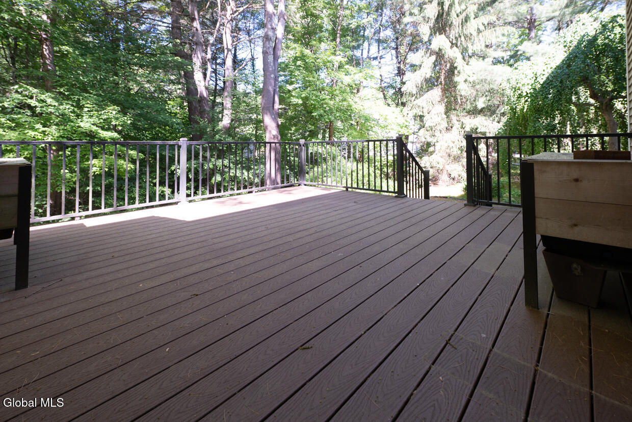 22 E Claremont Drive Voorheesville NY 12186