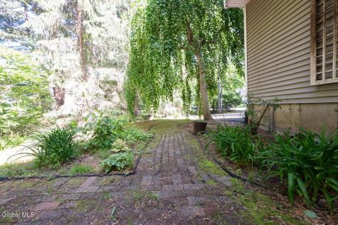 22 E Claremont Drive Voorheesville NY 12186