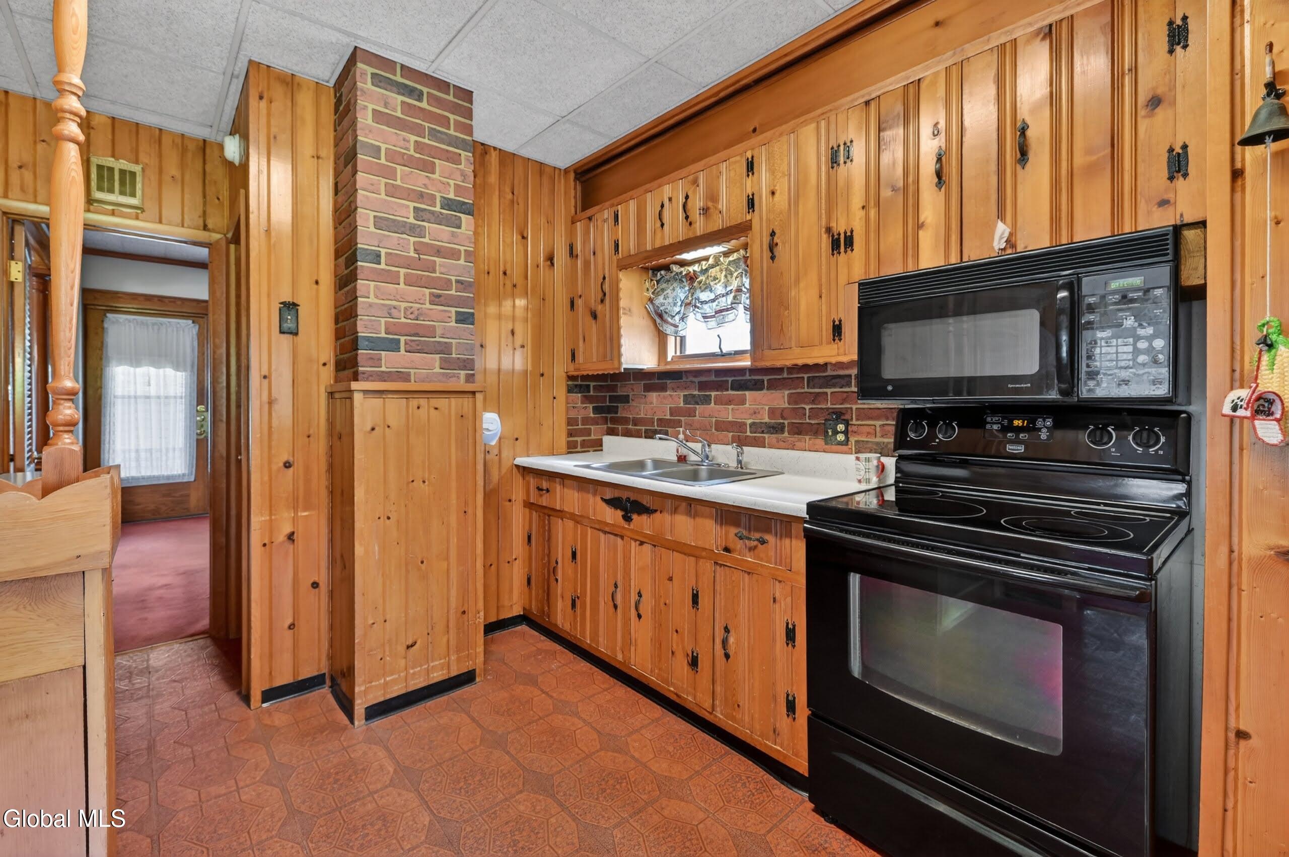 10 Matilda Street Albany NY 12209