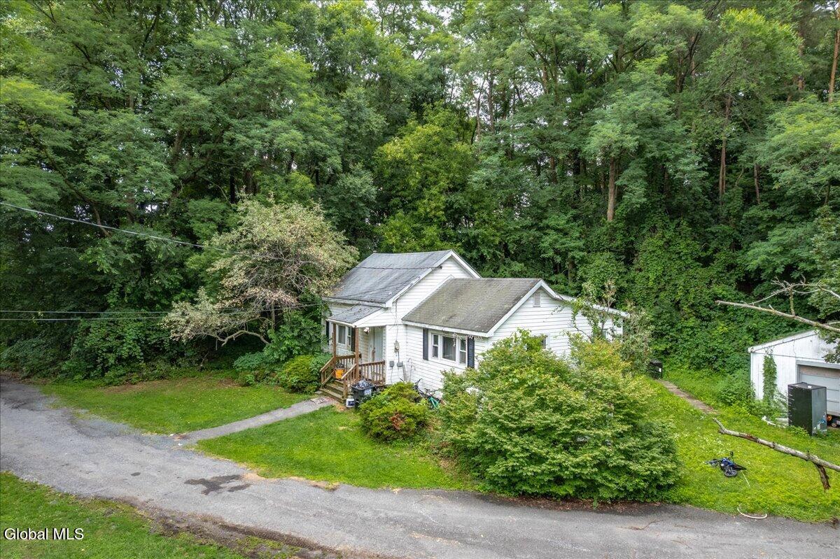 4072 River Road Niskayuna NY 12309