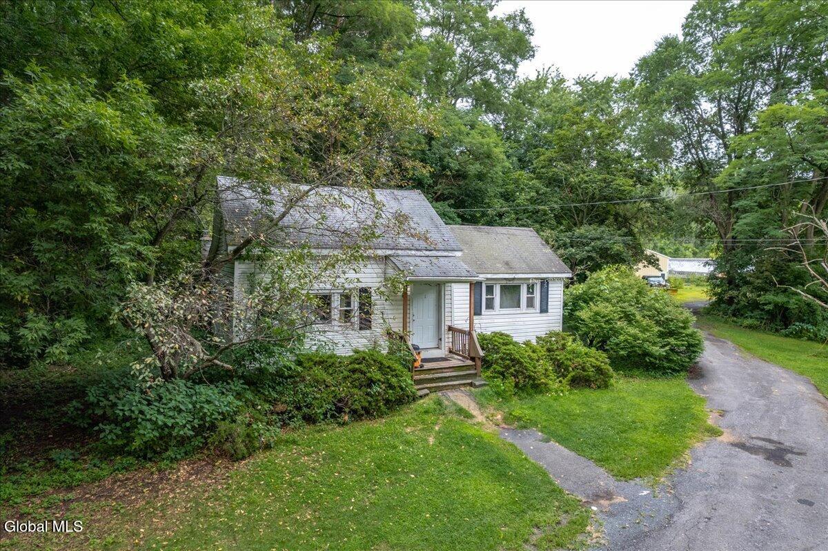 4072 River Road Niskayuna NY 12309