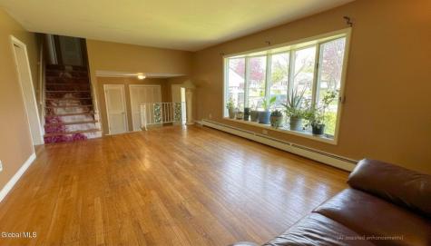 24 Lorelei Lane Glenville NY 12302