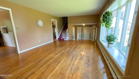 24 Lorelei Lane Glenville NY 12302