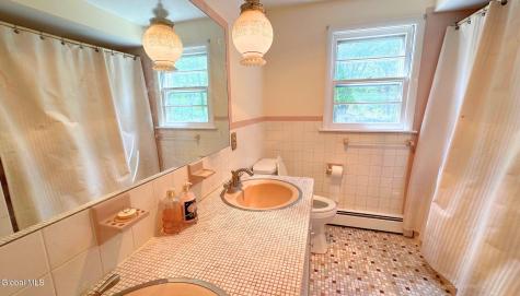 24 Lorelei Lane Glenville NY 12302